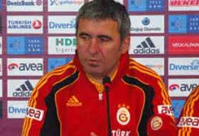 galatasaray hagi basin toplantisi futbolistan