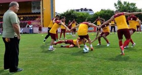 galatasaray in endonezya kampi iptal edildi futbolistan