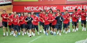 Galatasaray Yurt Dışı Kampı İçin Slovenya'ya Gidiyor Futbolistan galatasaray yurt disi kampi icin slovenya ya gidiyor futbolistan e1312807625355