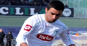 gokhan emreciksin elazigspor da futbolistan