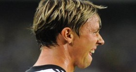 guti bogaz enfeksiyonu olmus futbolistan
