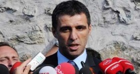 hakan sukur sampiyonluk yarisinda galatasaray trabzonspor avantajli dedi futbolistan
