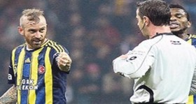 halis ozkahya ya tukurdugu iddia edilen meireles e 8 12 mac ceza kapida futbolistan