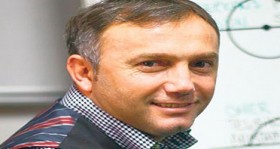 hami-mandirali-yuvaya-dondu-futbolistan