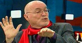hincal uluc tan ali koc a bombardiman futbolistan