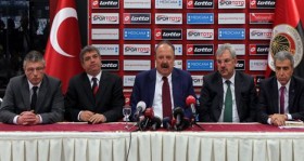 İlhan Cavcav 11 Kulüp Yöneticisini Ankara'da Topladı Futbolistan ilhan cavcav 11 kulup yoneticisini ankara da topladi futbolistan1