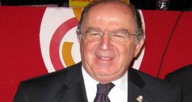 irfan-aktar-dan-aziz-yildirim-a-cok-sert-cevap-aziz-bey-travma-yasiyor-futbolistan