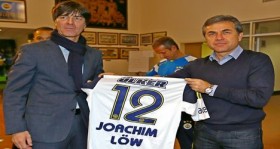 joachim low fenerbahce yi ziyaret etti futbolistan