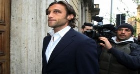 juventus teknik direktoru conte sikeden gozaltina alindi futbolistan