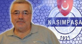 kadikoy-de-yoneticimizi-dovduler-futbolistan