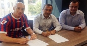 karabukspor-sebastien-nicolas-puygrenier-i-renklerine-bagladi-futbolistan