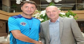 kasimpasa-akademi-nin-basina-hollanda-li-efsane-wouters-getirildi-futbolistan