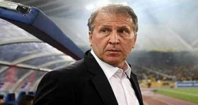 Katar ekibi El Garafa Zico'ya emanet!.. 2 katar-ekibi-el-garafa-zico-ya-emanet-futbolistan