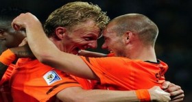 kuyt-kadroda-sneijder-yok-futbolistan