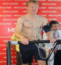 kuyt saglik kontolunden gecti futbolistan