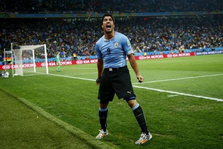 Luis Suarez’den Sevgilerle / Uruguay 2 - 1 İngiltere 2 luis-suarezden-sevgilerle-uruguay2-1ingiltere