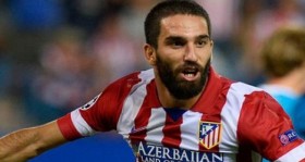 manchester-united-arda-turan-a-resmen-talip-oldu-futbolistan