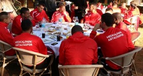 medical-park-antalyaspor-da-mangal-keyfi-futbolistan