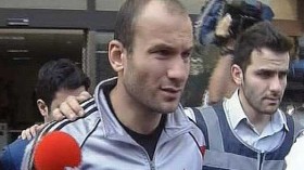 mehmet yildiz serbest birakildi futbolistan e1309881731989