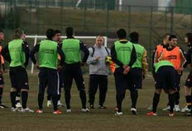 mesut bakkal ankaragucu ilk antrenman1