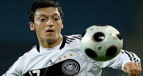 mesut ozil euro 2012 de sampiyon olmak icin sahaya cikiyoruz futbolistan1
