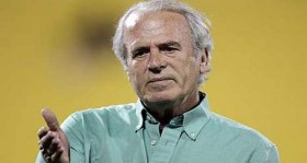 mustafa denizli besiktas in teklifini reddetti futbolistan