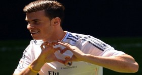 Gareth Bale unveiled at Real Madrid - video