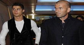 Ronaldo ve Zidane gibi efsane isimler Filipinler için sahada!.. 2 ronaldo-ve-zidane-gibi-efsane-isimler-filipinler-icin-sahada-futbolistan