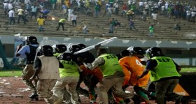 senegal afrika uluslar kupasi ndan diskalifiye edildi futbolistan