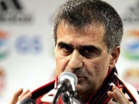 senol gunes trabzonspor futbolistan e1302617314130