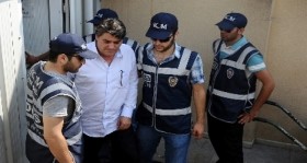serdal adali van a ogretmenler evi yaptiracak futbolistan