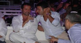 serdar-bilgili-mykonos-yunanistan-dogum-gununu-futbolistan-