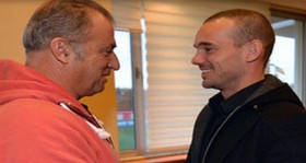 sneijder-den-ilk-aciklama-fiziksel-olarak-hicbir-sorunum-yok-yalnizca-mac-eksigim-var-futbolistan