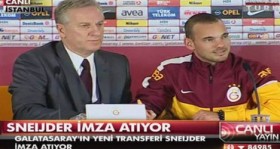 sneijder-resmen-galatasaray-da-futbolistan