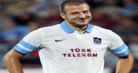 trabzonspor-batuhan-karadeniz-in-sozlesmesini-feshetti-futbolistan