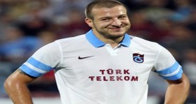 trabzonspor-batuhan-karadeniz-in-sozlesmesini-feshetti-futbolistan