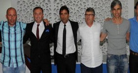 trabzonspor-da-yeni-teknik-ekip-sozlesme-imzaladi-futbolistan