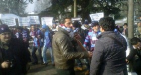 trabzonspor-taraftarindan-horonlu-protesto-futbolistan