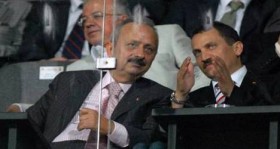 ulusoy ve atalay asansor kazasi gecirdi futbolistan