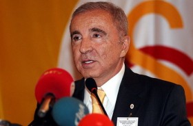 Ünal Aysal Transferler İçin Konuştu Futbolistan unal aysal transferler icin konustu futbolistan e1308925095375