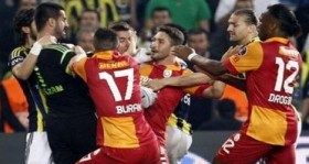 Volkan; Sabri oyuna provokasyon amacıyla girdi ve görevini yaptı!.. 2 volkan-demirel-sabri-oyuna-provokasyon-amaciyla-girdi-ve-ortami-gererek-gorevini-yapti-futbolistan