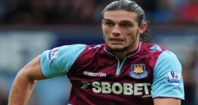 west-ham-united-andy-carroll-u-rerklerine-bagladi-futbolistan