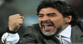 yine-maradona-yine-olay-futbolistan