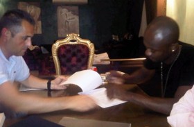 zokora trabzona imza atti futbolistan e1307027299815