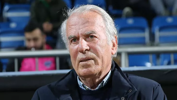 Mustafa Denizli Futbolistan