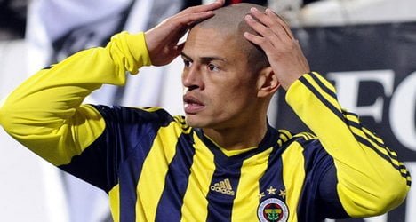 fenerbahce de alex soku futbolistan11