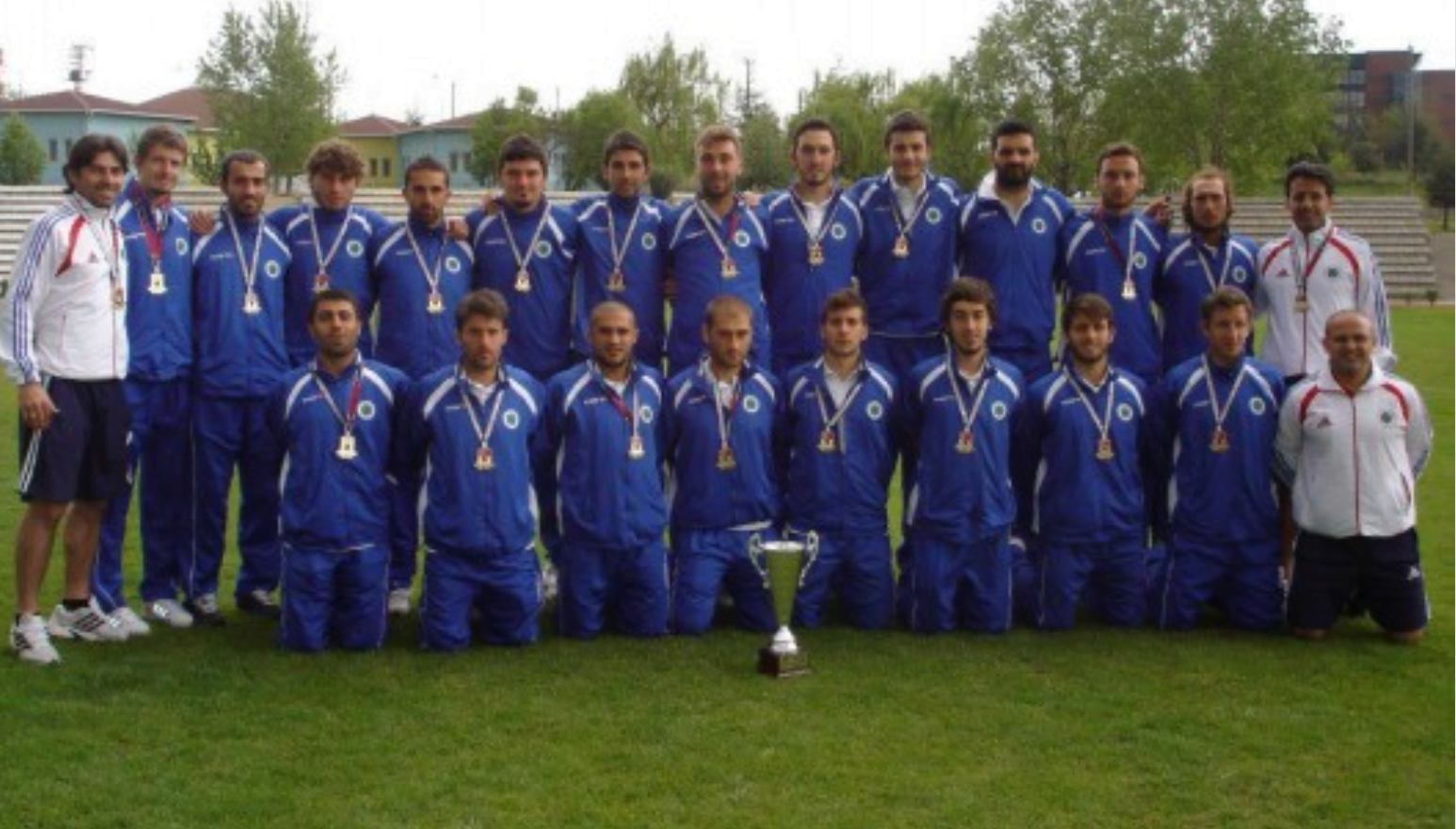 Hürser Tekinoktay, ikinci ismi, Haliç Üniversitesi futbol takımıyla 2 kez Avrupa Şampiyonluğuna ulaşan Müslüm Gülhan olarak açıkladı