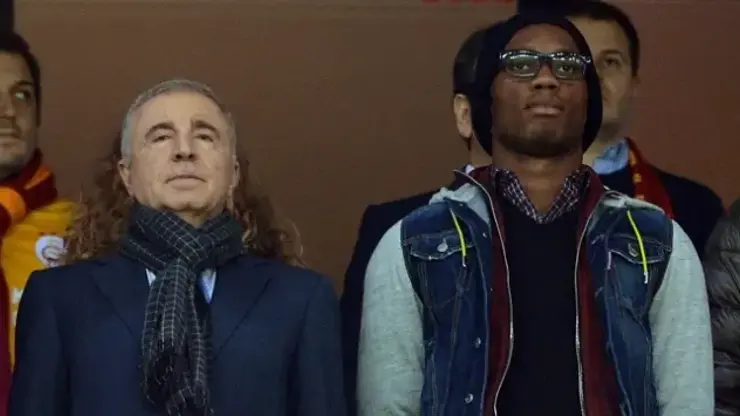 Galatasaray Kulübü Başkanı Ünal Aysal'dan Drogba, Sneijder ve SPK açıklaması!.. 1 Galatasaray Kulübü Başkanı Ünal Aysal'dan Drogba, Sneijder ve SPK açıklaması!..