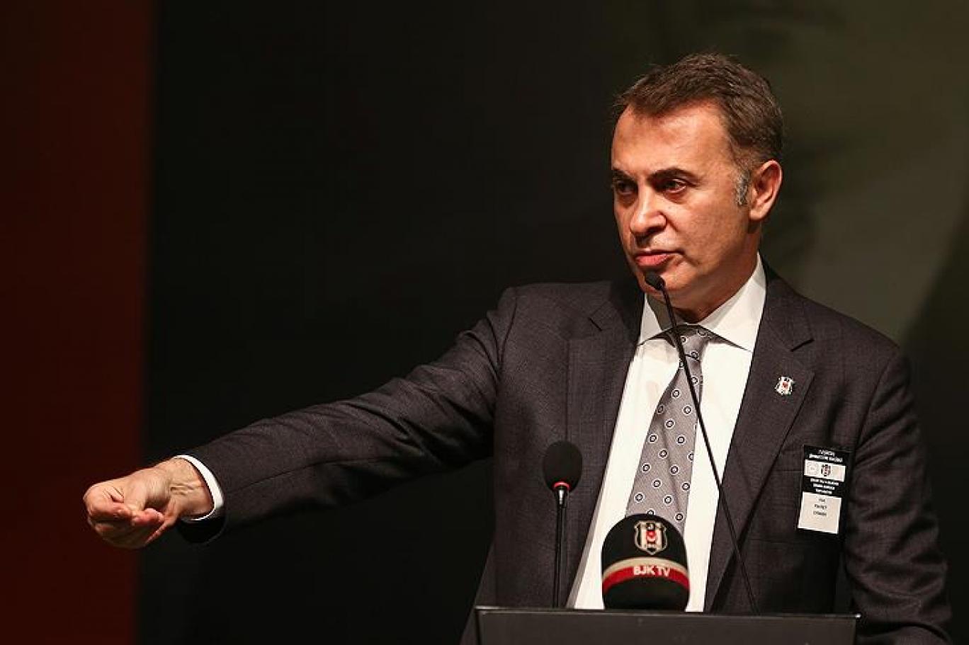 Son günlerde yaptığı açıklamalarla gündemdeki yerini koruyan Fikret Orman'a taraftar tepkisi dinmiyor.