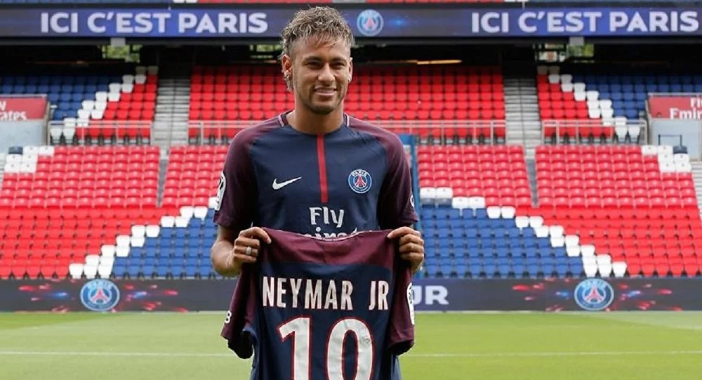 Neymar Rekorlar Kırmaya Devam Ediyor 1 Neymar Forması Satış Rekoru